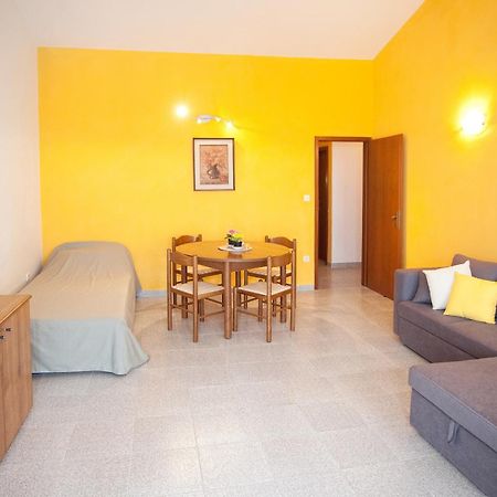 Apartments By The Sea Rastici, Ciovo - 2104 トロギール 部屋 写真
