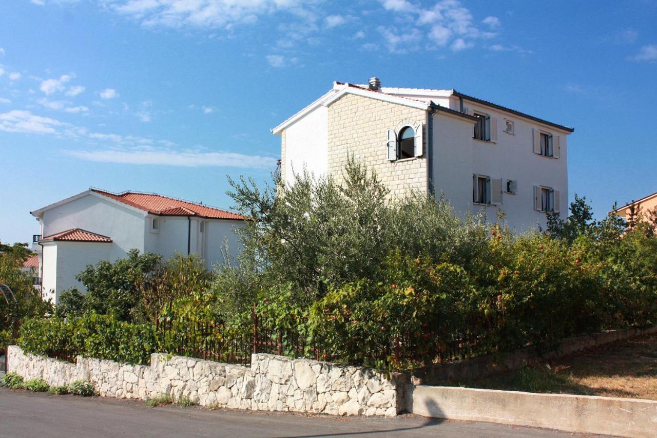 Apartments By The Sea Rastici, Ciovo - 2104 トロギール エクステリア 写真